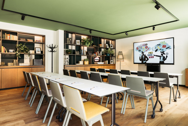 Classroom seating in a seminar room at Hotel Schani UNO City